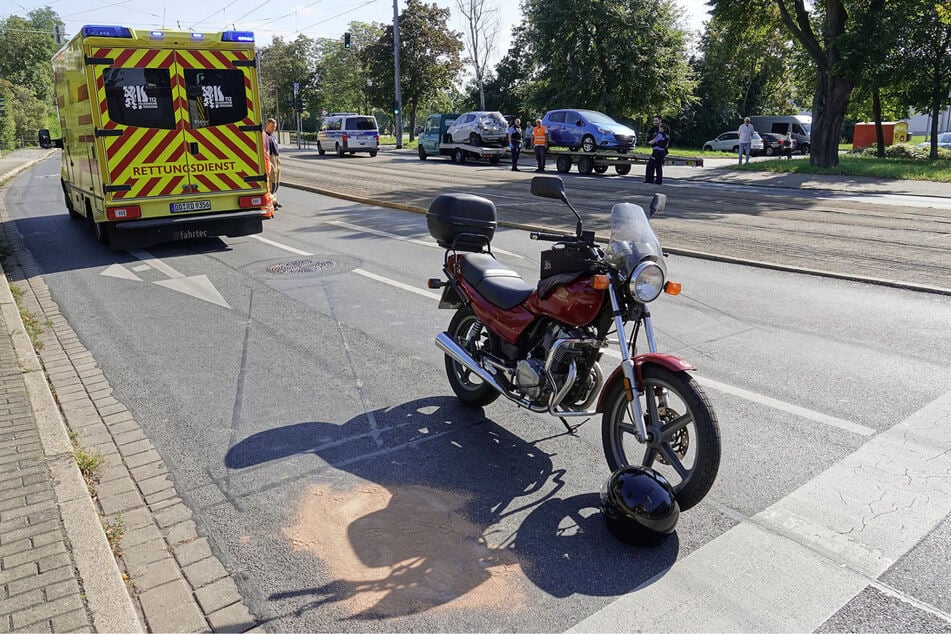 An der Kreuzung Bodenbacher Straße/Liebstädter wurde ein Motorradfahrer schwer verletzt.