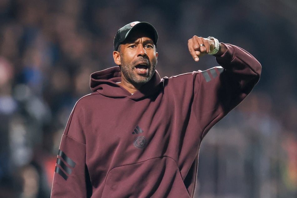 Daniel Thioune (51) steht ab sofort an der Seitenlinie von Werder Bremen.