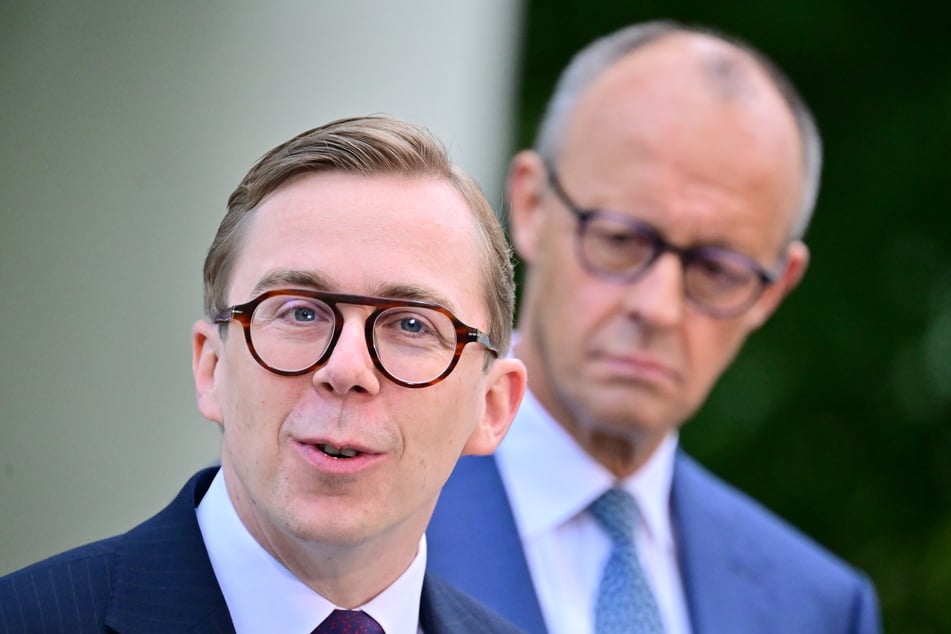 Philipp Amthor (33, CDU) übernimmt den Posten des Staatsministers für die Bund-Länder-Zusammenarbeit im Kanzleramt.