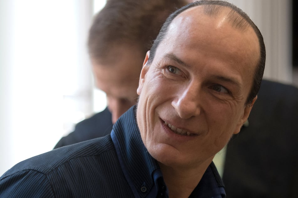 Neben mehr als einem Dutzend Untertanen wurde auch deren sogenannter "König" Peter Fitzek (59) verhaftet.