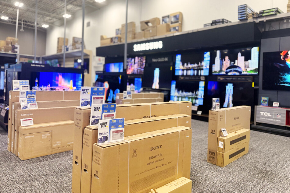 Best Buy Launches Deals on Monday, December 8 Too Good to Ignore