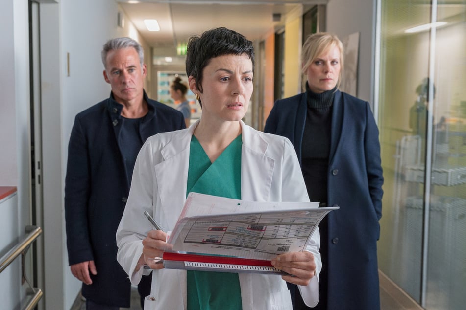 Antonia Kantor (Liza Tzschirner, 38), die Ex-Frau des Toten, verhält sich in den Augen der Ermittler ziemlich verdächtig.