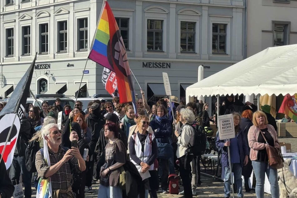 Gegendemonstranten waren ebenfalls vor Ort.