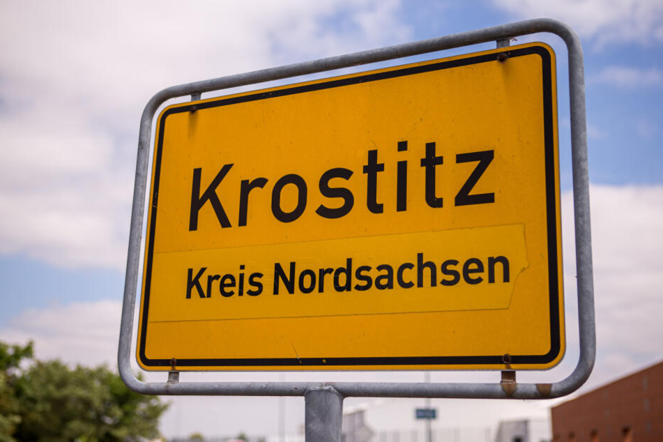 Nachdem eine Flüssigkeit ausgetreten war, klagten Mitarbeiter über Atemprobleme. Die Feuerwehr konnte jedoch schnell Entwarnung geben.
