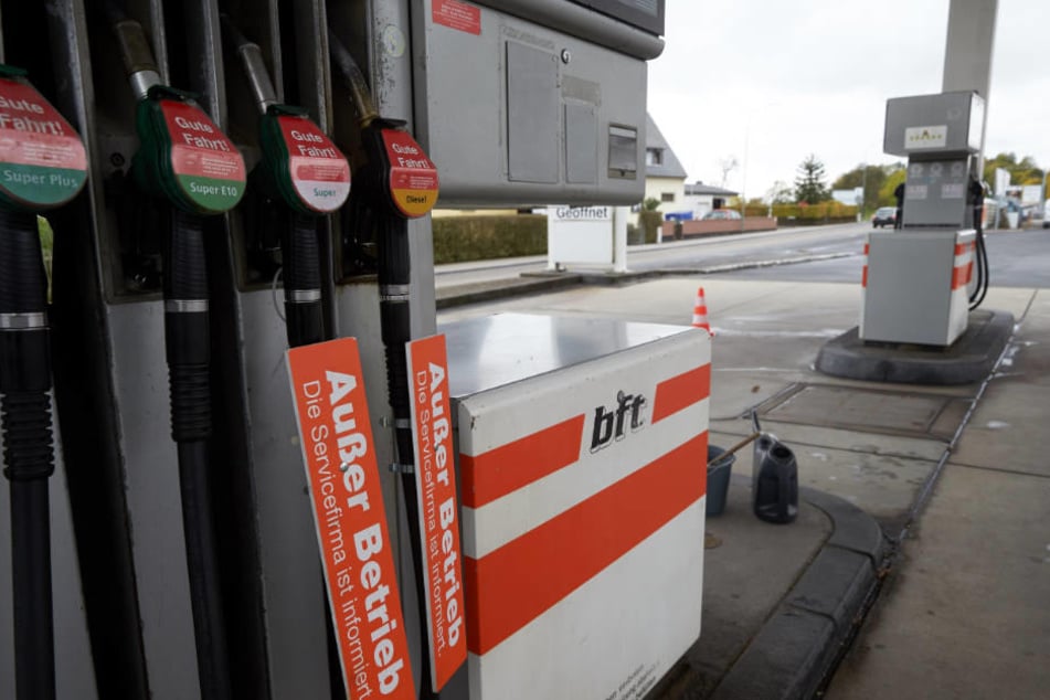 Die Tankstellen in Nordrhein-Westfalen und Rheinland-Pfalz haben zurzeit ein großes Nachschub-Problem.