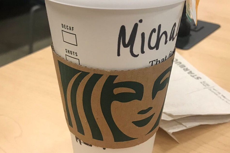 So sollte ein Starbucks-Becher normalerweise beschriftet sein.