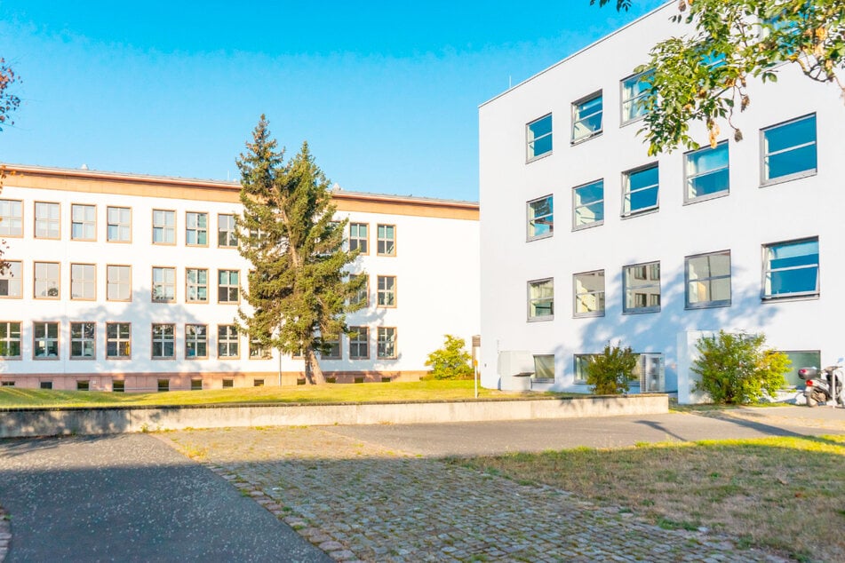 Wer noch einen Studienplatz für Herbst 2026 sucht, sollte die DHSN kennen