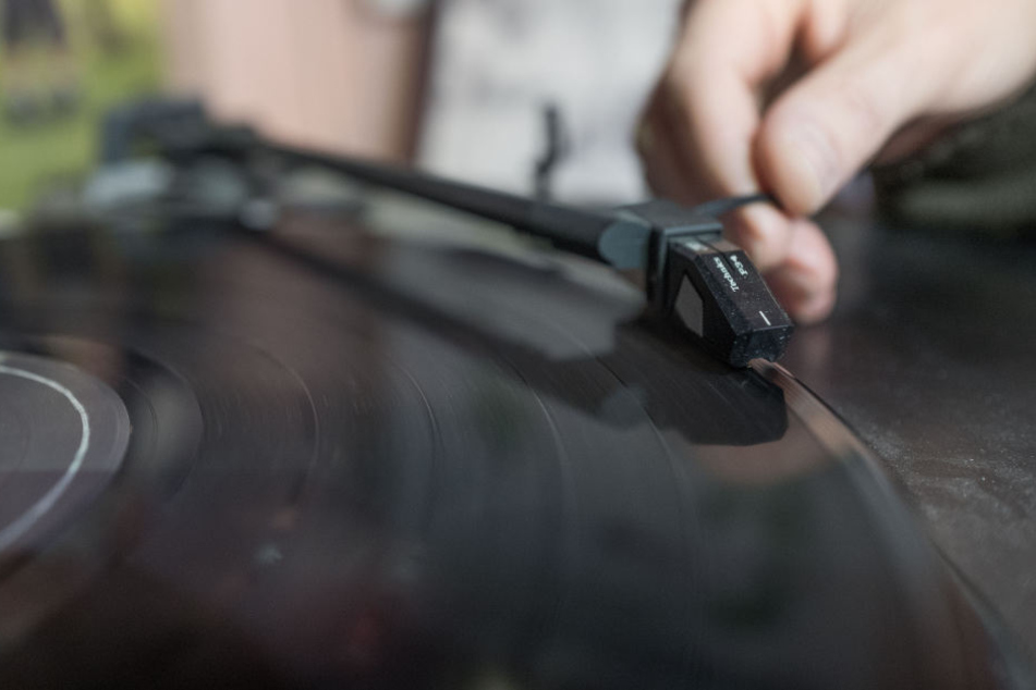 In der Volksbühne werden am Sonntag limitierte und rare Vinylplatten von unabhängigen Labels an Musikfreunde verkauft. (Symbolbild)