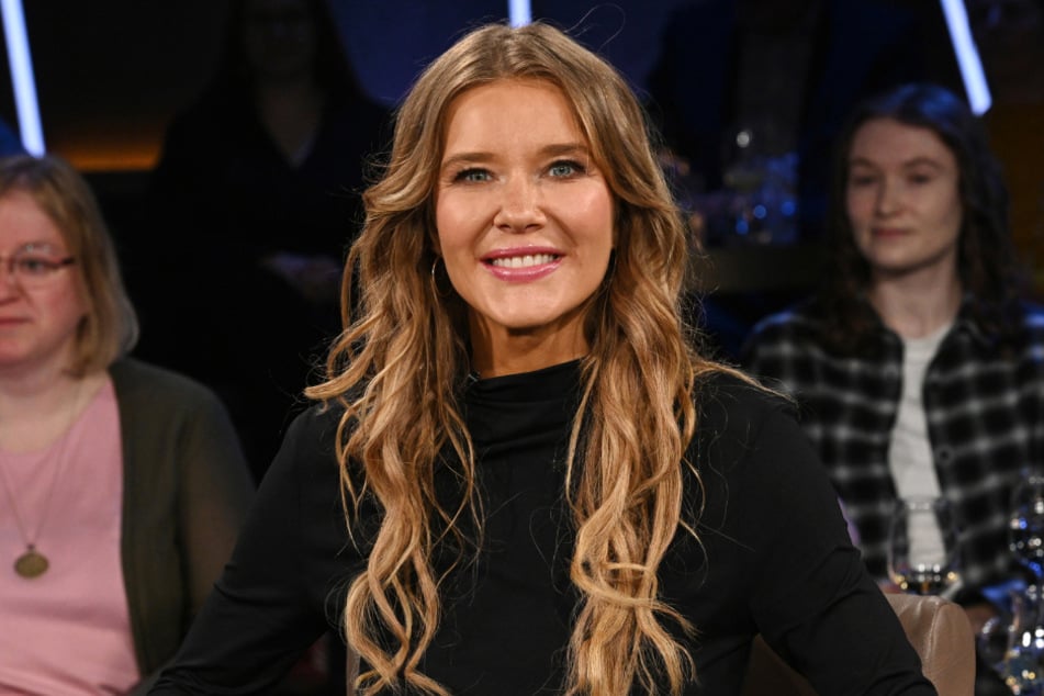 TV-Moderatorin Laura Karasek (43) sprach in der "NDR Talk Show" unter anderem über ihre Diabetes-Erkrankung.