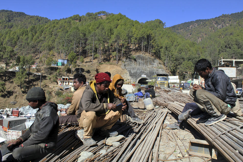 Tunnel-Drama in Indien: Darum kommen die Rettungsarbeiten nur langsam voran