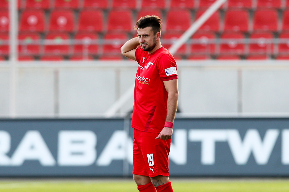 FSV-Abwehrchef Davy Frick (31) fällt wohl monatelang aus.