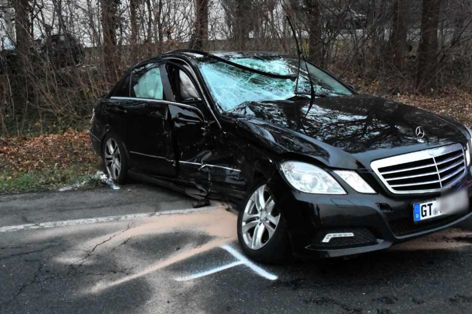 Auch an dem Mercedes entstand Totalschaden.