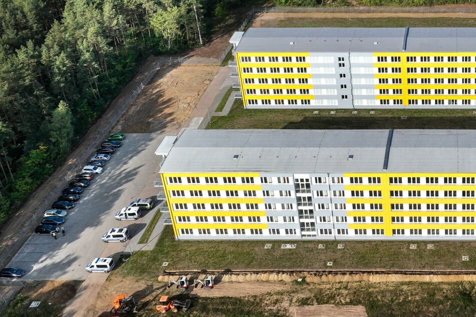 Aufnahmeeinrichtung für Flüchtlinge nimmt in Stendal kompletten Betrieb auf