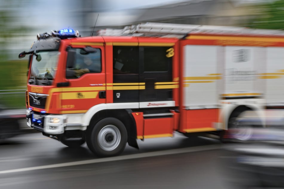 Am Mittwochmorgen eilten 22 Einsatzkräfte der Feuerwehr in die Dresdner Friedrichstadt. (Symbolfoto)