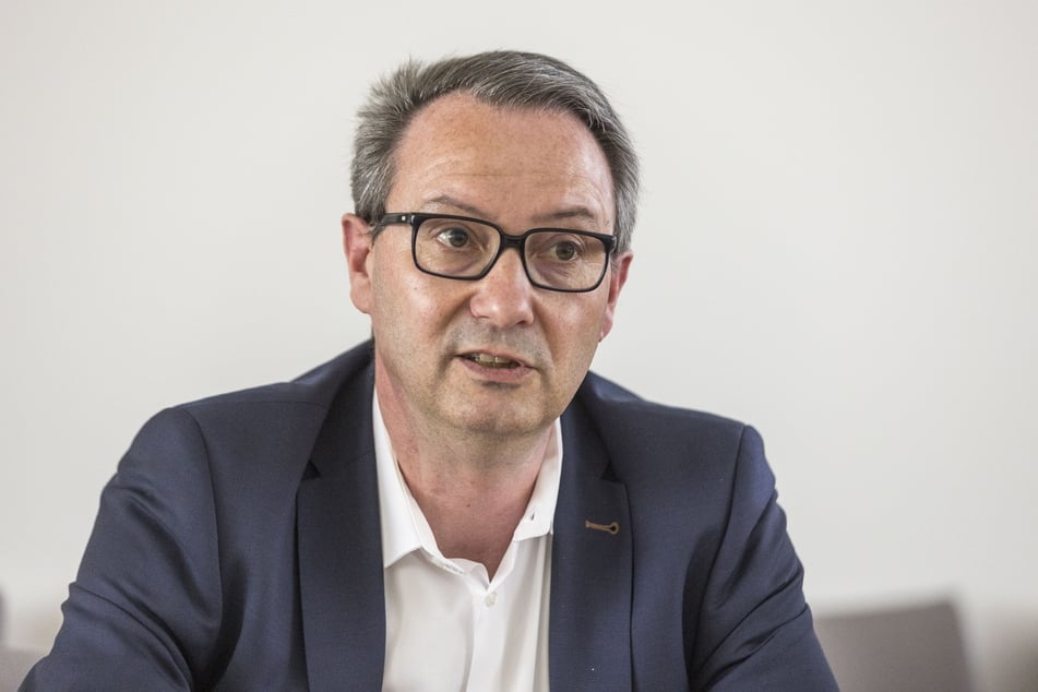 Sitzungsleiter Jan Donhauser (56, CDU) konnte den Entscheid pro "Moosi" bestätigen.