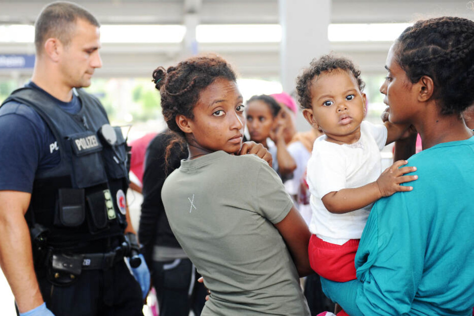 Mit einer interkulturellen Schulung will die Bereitschaftspolizei künftigen Beamten die Perspektive von Migranten aus Afrika vermitteln. (Symbolbild)