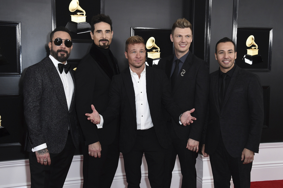 Die Backstreet Boys im Jahr 2019. Noch immer chic, allerdings mit deutlich mehr Klamotten am Leibe.