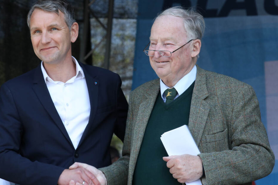 Zuletzt zeigte sich Alexander Gauland am 1. Mai in Erfurt bei einer Demonstration an der Seite von Björn Höcke.