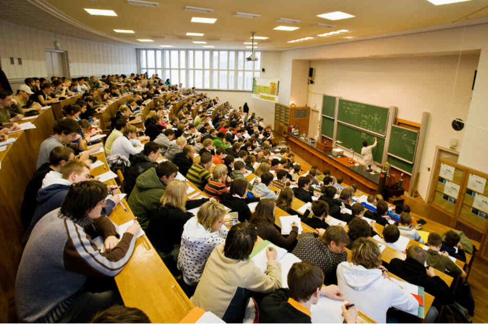 Für Meister und Fachkräfte ist das Studieren seit zehn Jahren auch ohne Abitur möglich. (Symbolbild)