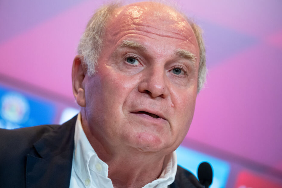 Der in der kommenden Woche aus dem Amt scheidende Bayern-Präsident Uli Hoeneß gibt Einblicke in die Kovac-Situation.