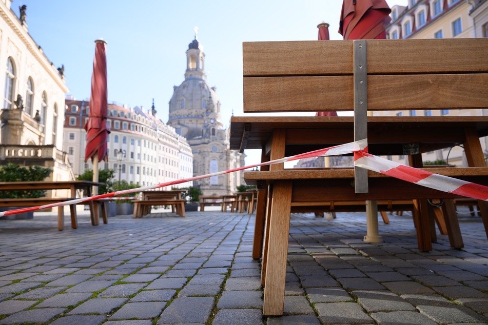 Der Neumarkt vor der Frauenkirche. Restaurants in Dresden bleiben nach wie vor nur zur Abholung und Lieferung geöffnet.