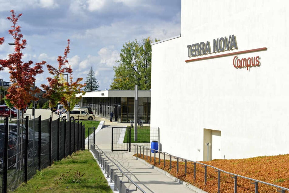 Der "Terra Nova"-Campus ist auch durch die Hilfe der Stiftung von Kati Witt (53), die den Kindern immer mal wieder einen Besuch abstattet, so toll geworden.