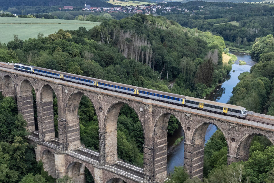 Kritik an Streckenausbau zwischen Chemnitz und Leipzig: Viadukt bleibt Nadelöhr