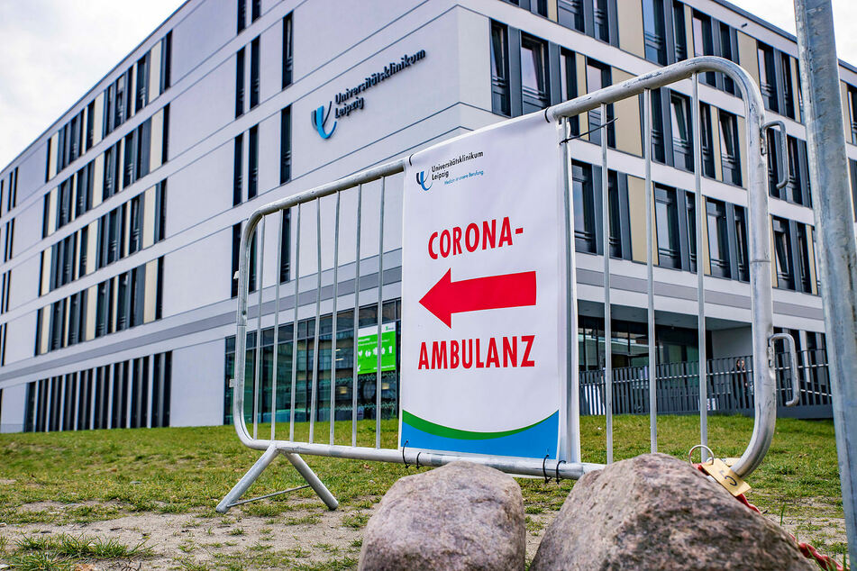 Im Herzzentrum des Uniklinikums hat sich der Zustand eines unter 40-jährigen Corona-Patienten über Ostern weiter verschlechtert.