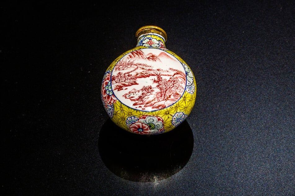 Chinesisches Schnupftabaksfläschchen, aus der Zeit um 1661–1722.