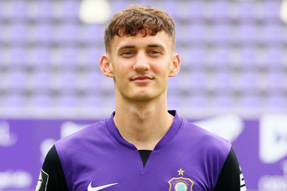 Omar Sijaric (21) wechselte im Sommer 2021 von Türkgücü München ins Erzgebirge. Kein halbes Jahr später wurde auch bei ihm ein Hodentumor entdeckt.