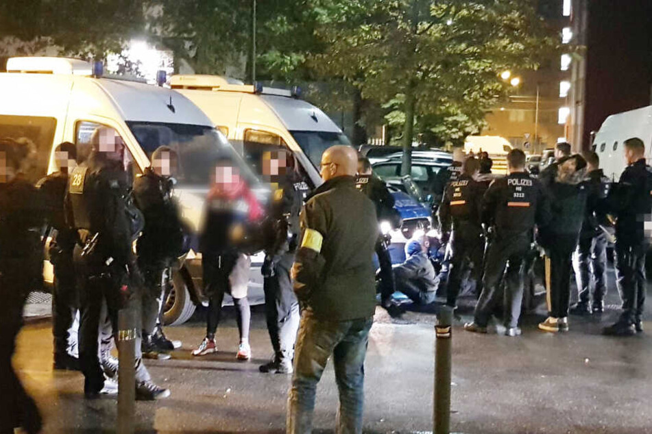 Am Dienstagmorgen räumte die Polizei das alte Tibethaus in Frankfurt-Bockenheim.