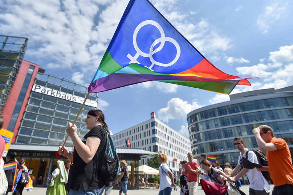 Chemnitz feiert beim Christopher Street Day für mehr Toleranz in der Gesellschaft.