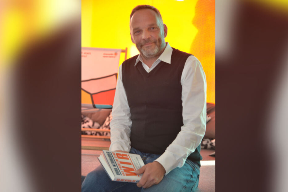 Bürgermeister Dirk Neubauer (47, SPD) beobachtet das Waldsterben mit großen Sorgenfalten.