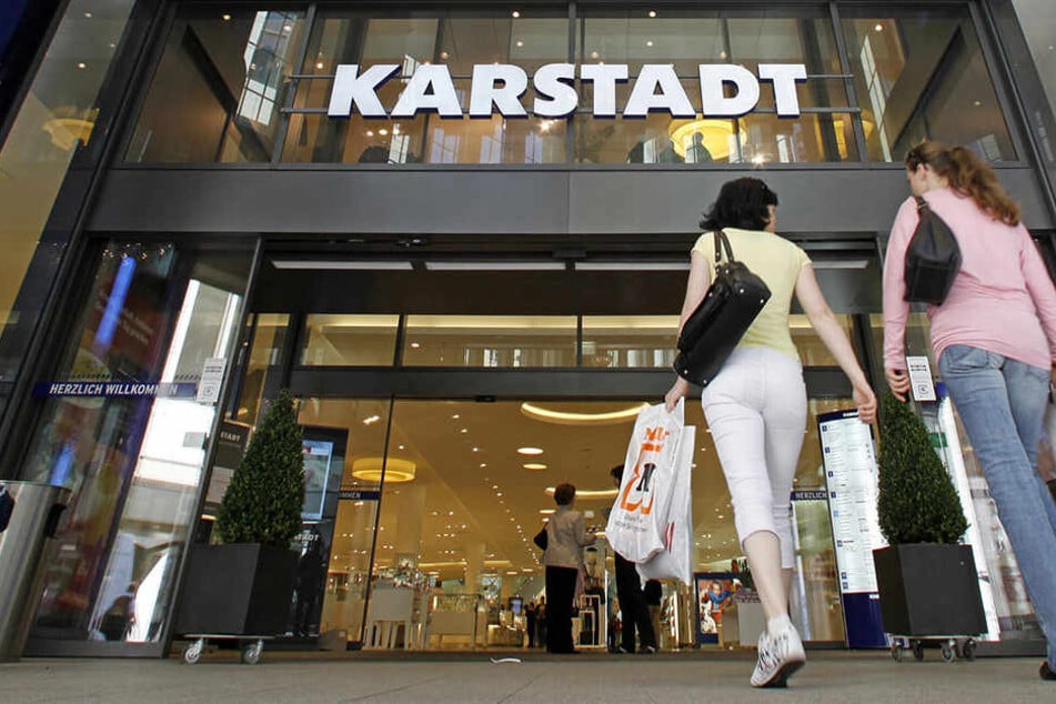In der Leipziger Filiale hat der Ausverkauf gestartet. (Symbolbild)