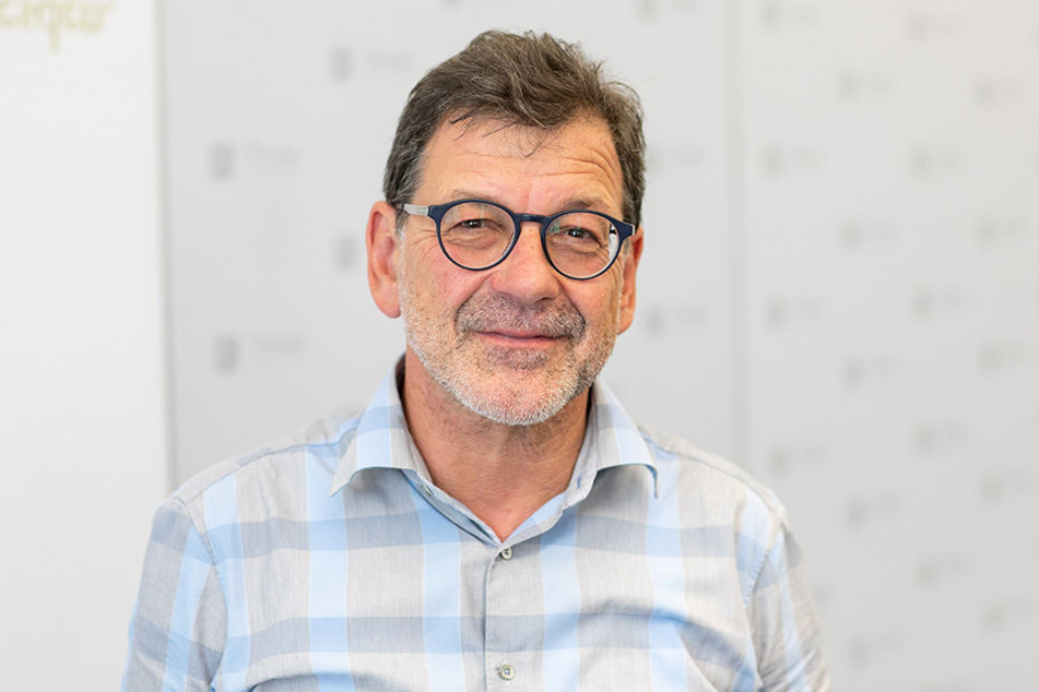 Straßenbauamts-Chef Reinhard Koettnitz (63) verkündete am gestrigen Mittwoch die Umbau-Pläne der Stadtverwaltung.