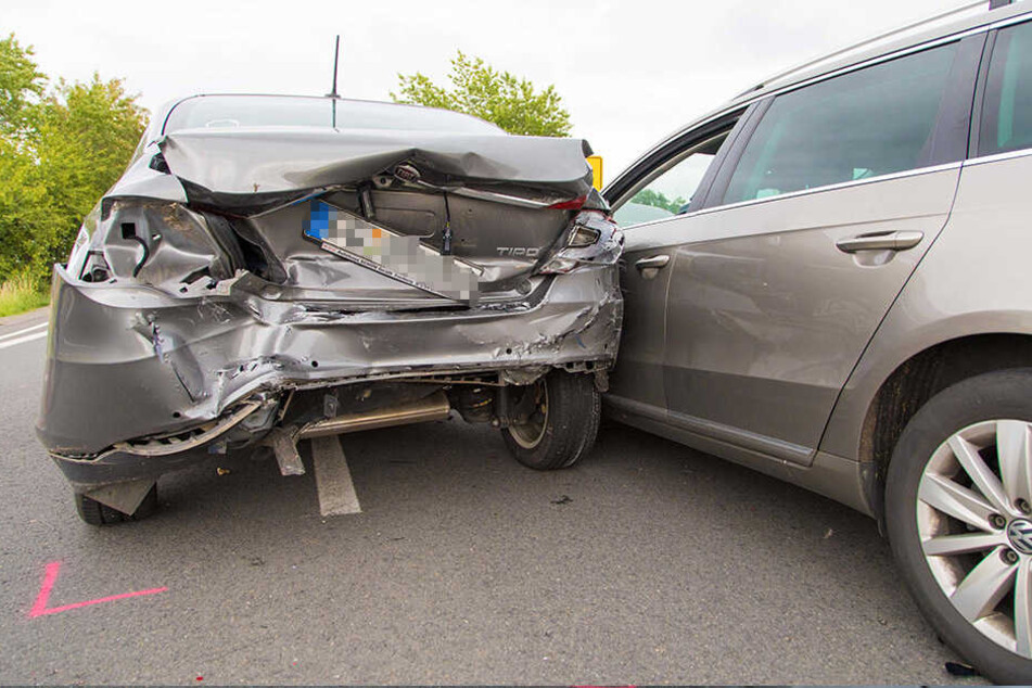 Der VW krachte ungebremst in das Heck des Fiat.