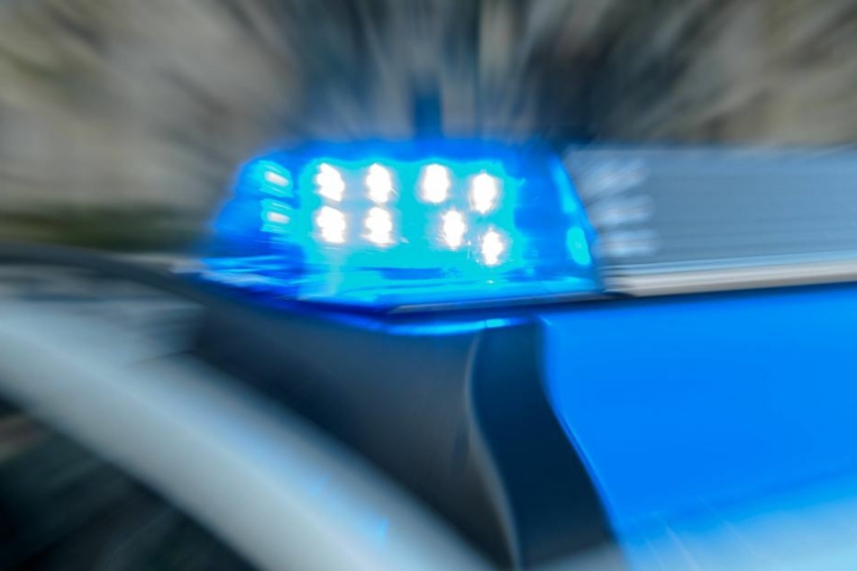 Die Polizisten konnten die Männer nach einer Verfolgungsjagd fassen. (Symbolbild)