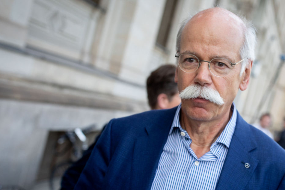 Dieter Zetsche, Vorstandsvorsitzender der Daimler AG, verlässt das Bundesministerium für Verkehr und digitale Infrastruktur.