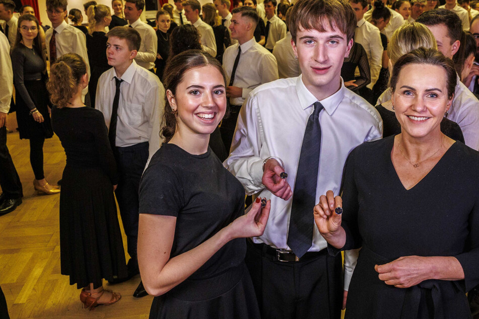 Dresden: Kurz vor dem SemperOpernball: Debütanten proben jeden Schritt!