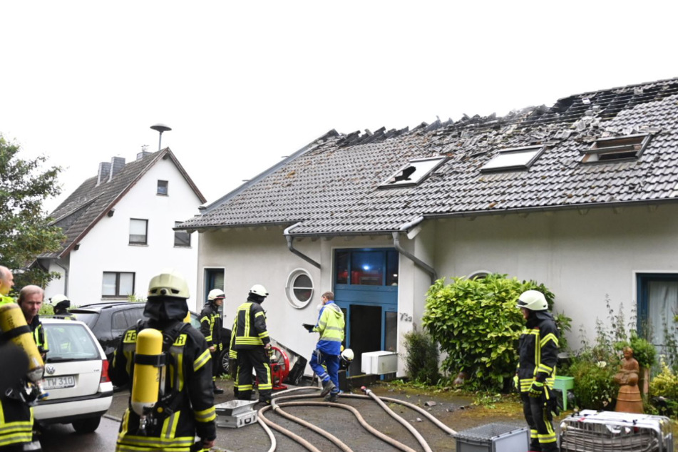 Das Mehrfamilienhaus in Bad Münstereifel wurde durch den mutmaßlich vom Verdächtigen gelegten Brand zerstört.