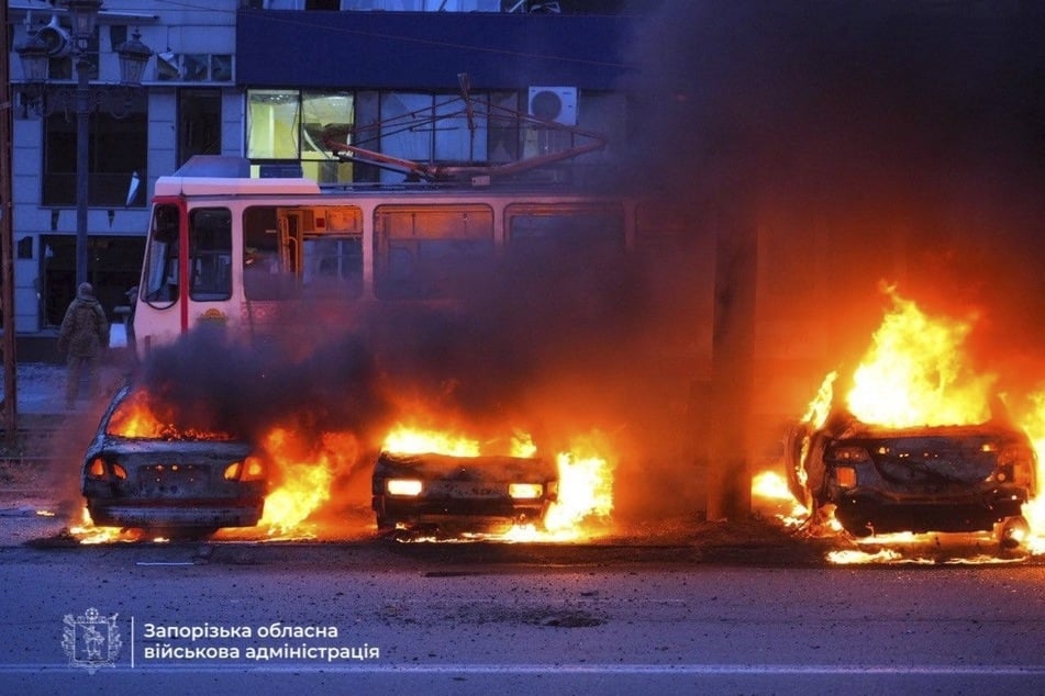 Ukraine-Krieg: Tote nach russischem Gleitbombenangriff auf Saporischschja