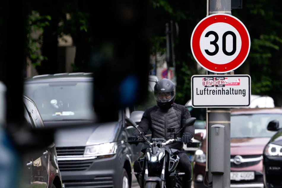 München: Tempo-30-Zoff in München: Gericht zwingt OB Reiter zum Schilder-Wechsel