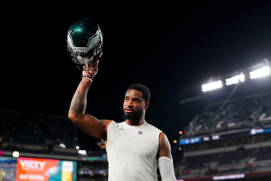 Mit den Philadelphia Eagles reist Darius Slay (33) für das Spiel gegen die Green Bay Packers nach Südamerika. Ungefährlich ist der Trip jedoch nicht.