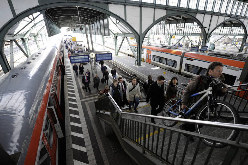 Vor allem die Zugverbindungen ab dem Darmstädter Hauptbahnhof sind betroffen.
