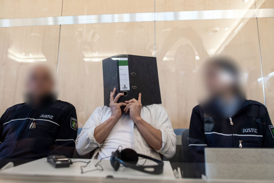 Der mutmaßliche Rizin-Bomber während des Prozesses.
