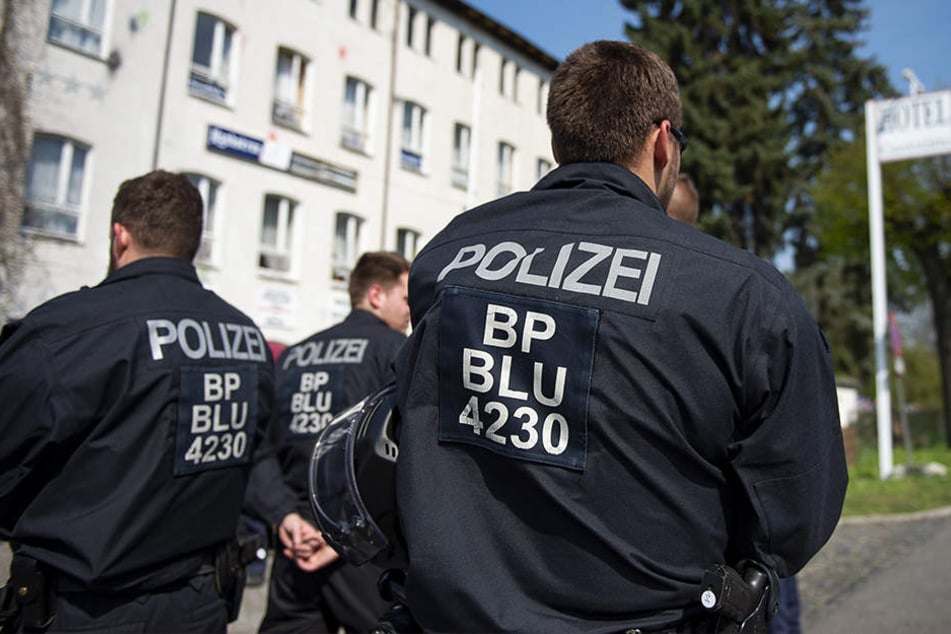 Massives Polizeiaufgebot beim Neonazi-Festival in Ostritz.