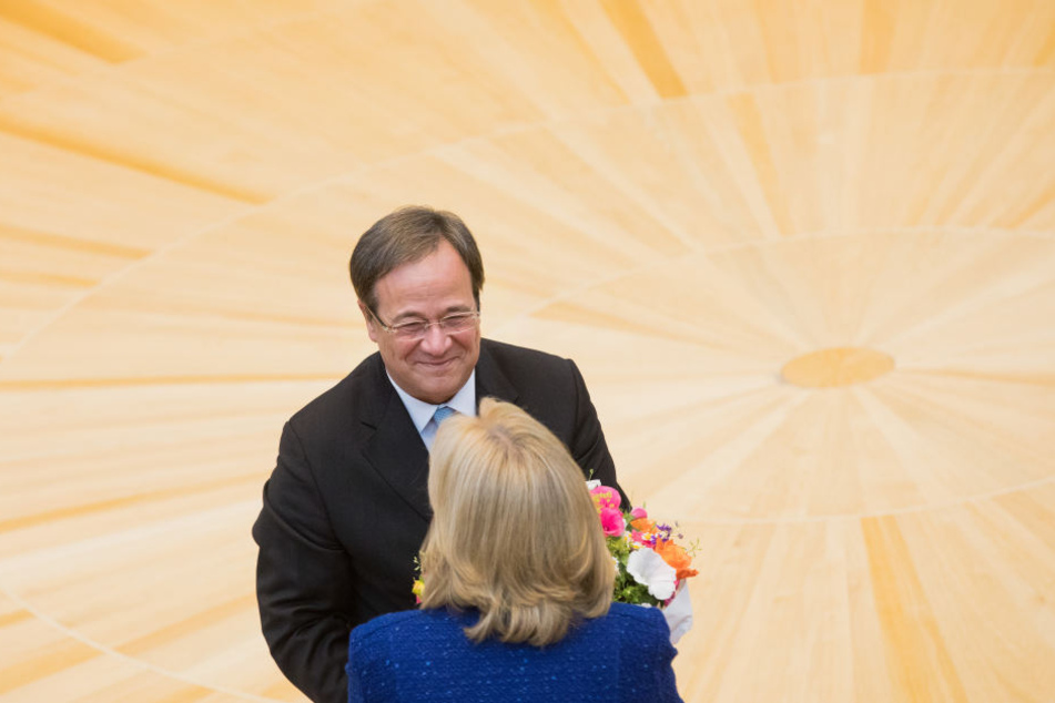 Armin Laschet (CDU) löste Hannelore Kraft (SPD) als Ministerpräsident von Nordrhein-Westfalen ab.