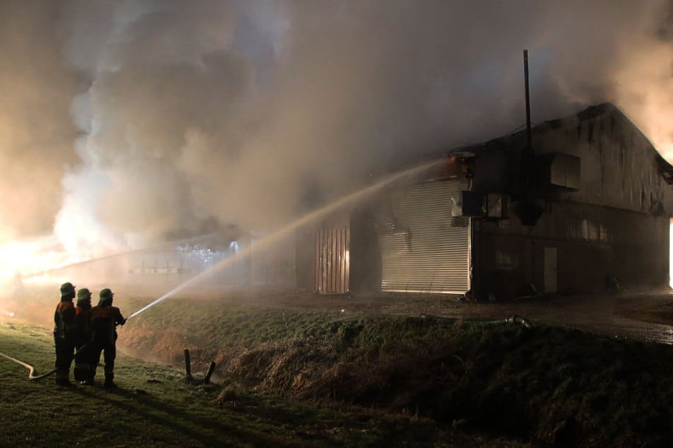 Die Feuerwehr musste vorsichtig arbeiten.