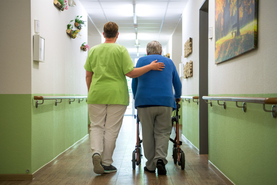 Überalterung und Fachkräftemangel: Die Pflege bleibt eine der größten Herausforderungen der nächsten Jahre.