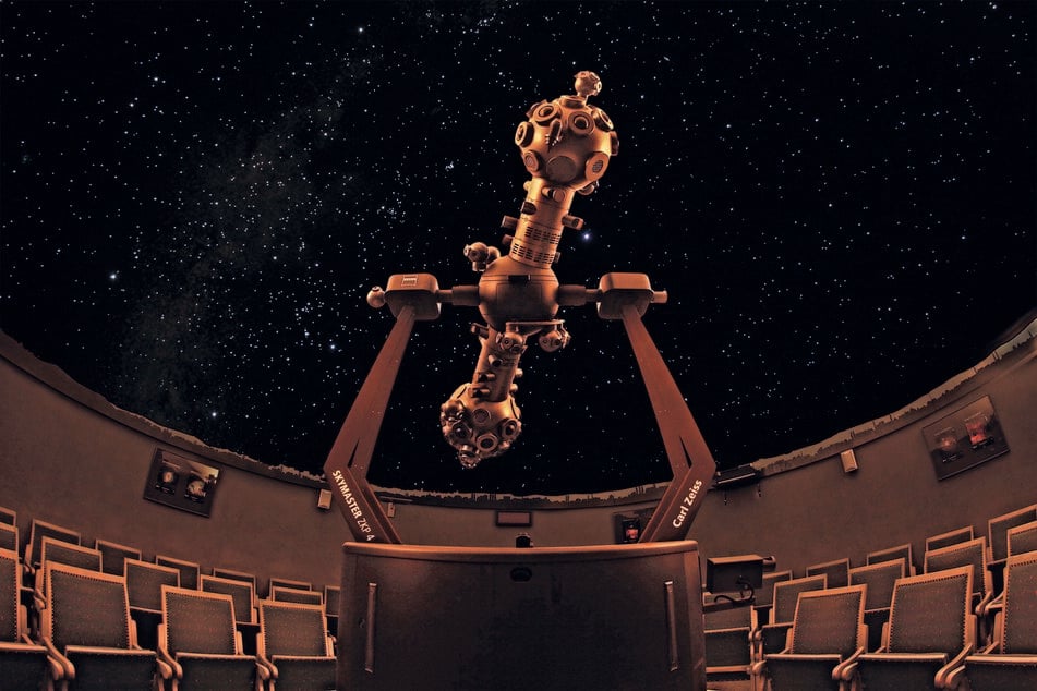 Das Planetarium Radebeul ist genau das Richtige für alle Sternen-Liebhaber.